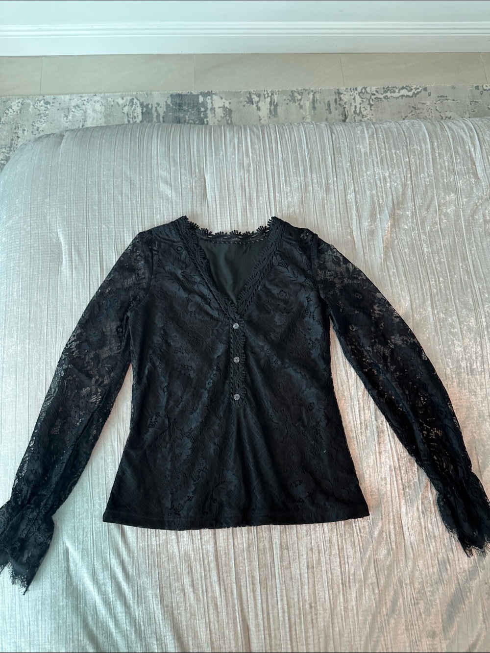 Elegant Black Lace Long-Sleeve V-Neck Top